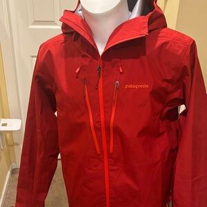 Patagonia Vibrant Red Gore Tex Outdoor Rain Jacket